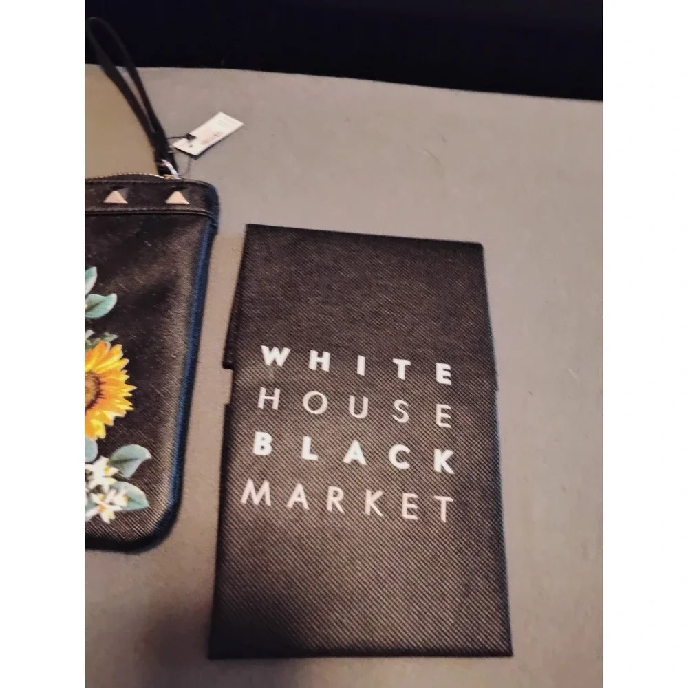 🌻NWT White House Black Market Sunflower Wristlet Clutch Bag travel festival y2k